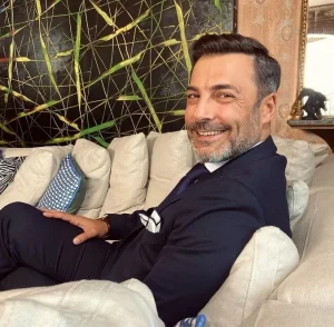 Show TV “Kızılcık Şerbeti” dizisinin yeni bölümü bu akşam yayınlanacak.