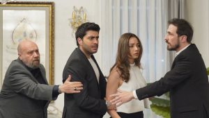 Başrollerinde Barış Kılıç, Sıla Türkoğlu, Evrim Alasya, Müjde Uzman ve