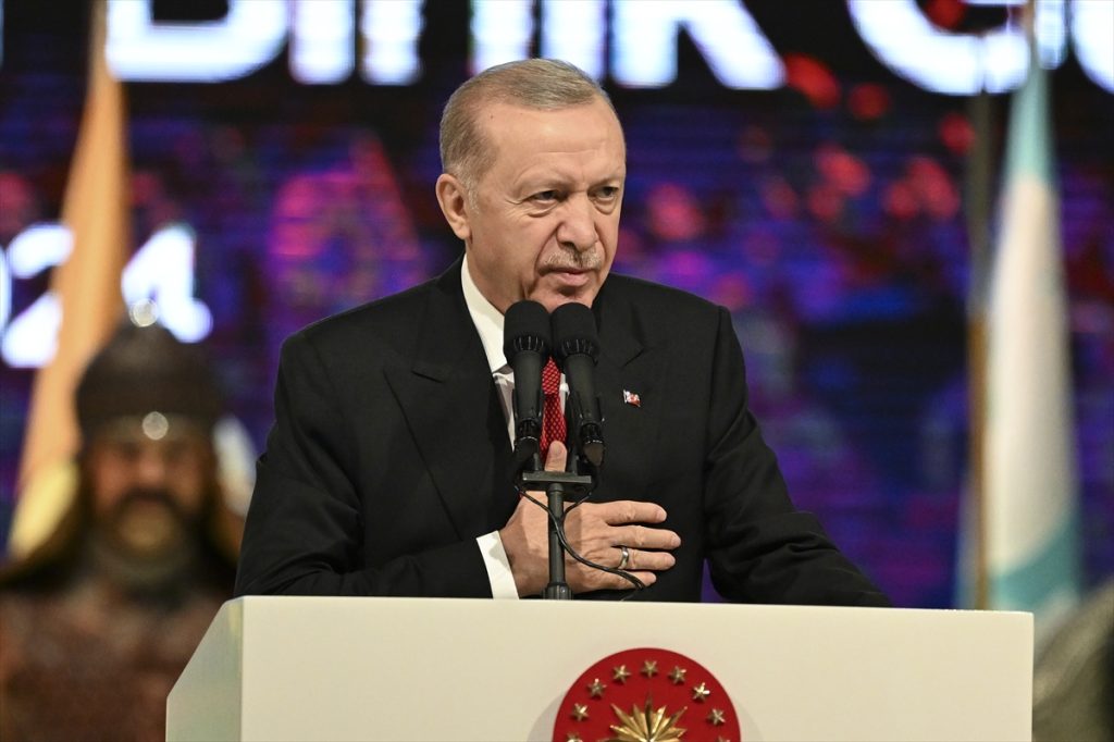 Cumhurbaşkanı Erdoğan: Biriz, Beraberiz, Tek Yumruğuz