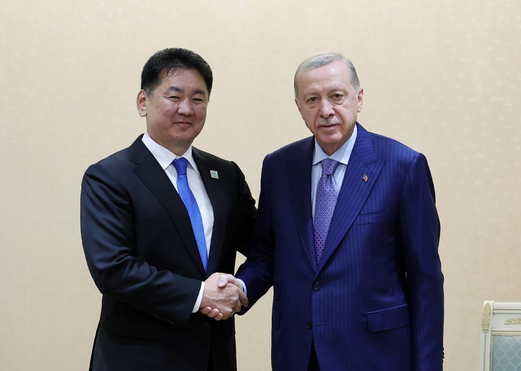 Cumhurbaşkanı Erdoğan'dan Liderlerle İkili Görüşme