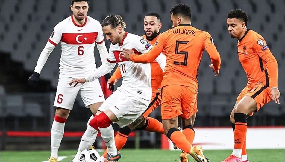 Hollanda-Türkiye Maçı Kim Kazanır (Maç Analizi) Karşılaşmalar ve Skorlar