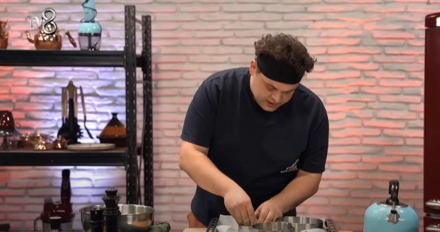 MasterChef Çağlar Azır Biyografisi (Kimdir), Aslen Nereli, Yaşı Kaç, Evli Mi, Mesleği Ne, Instagram Hesabı, Elendi Mi?