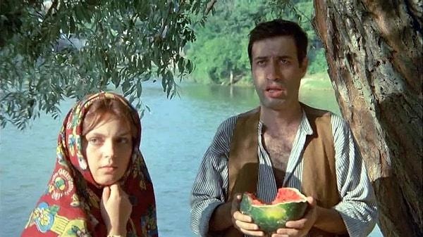 Şark Bülbülü (Yerli Sinema) Konusu ve Oyuncuları, Şark Bülbülü (Çekim Mekanları) İmdb Puanı, Nerede Çekildi, Yönetmeni Kim?