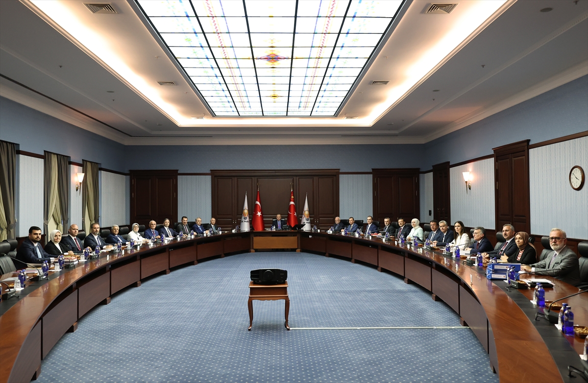 Cumhurbaşkanı Recep Tayyip Erdoğan’ın başkanlığındaki AK Parti Merkez Yürütme Kurulu