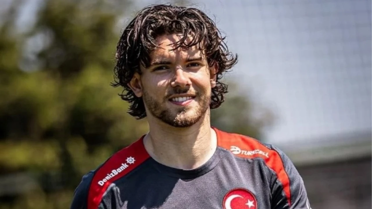 Ferdi Kadıoğlu Kimdir, Boyu Kilosu Yaşı Kaç, Nereli, Sevgilisi Kim, Hangi Takımlarda Oynadı? A Milli Takım'ın Yeni Yıldızı Ferdi Kadıoğlu'nun Biyografisi ve Futbol Kariyeri