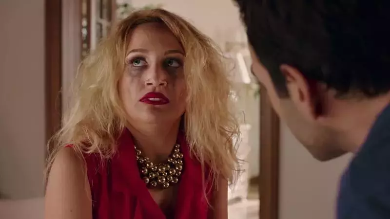 Görümce Filmin Konusu Nedir? Oyuncuları Kimler? Fragmanı İzle