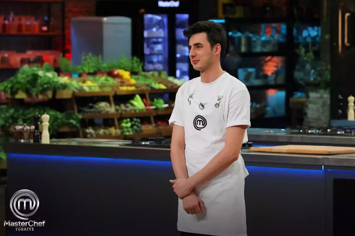 2024 MasterChef Dün Akşam Ana Kadroya Kim Girdi, MasterChef Onur Mu Girdi? 14 Temmuz Kazanan Kim Oldu, 3. Önlüğün Sahibi Kim Oldu?
