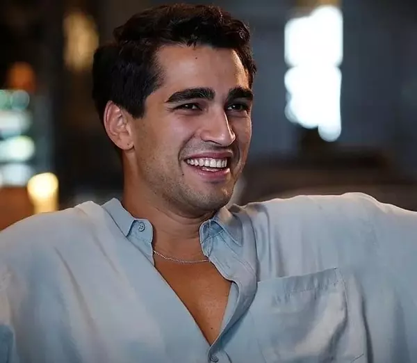 Afra Saraçoğlu ve Mert Ramazan Demir Ayrıldı mı, Aşkları Bitti Mi, Aldatma Mı Var?