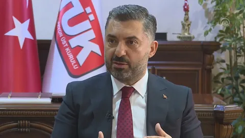 RTÜK Başkanı Ebubekir Şahin Biyografisi (Kimdir), Aslen Nereli, Kaç Yaşında, Evli Mi, Çocuğu Var Mı?