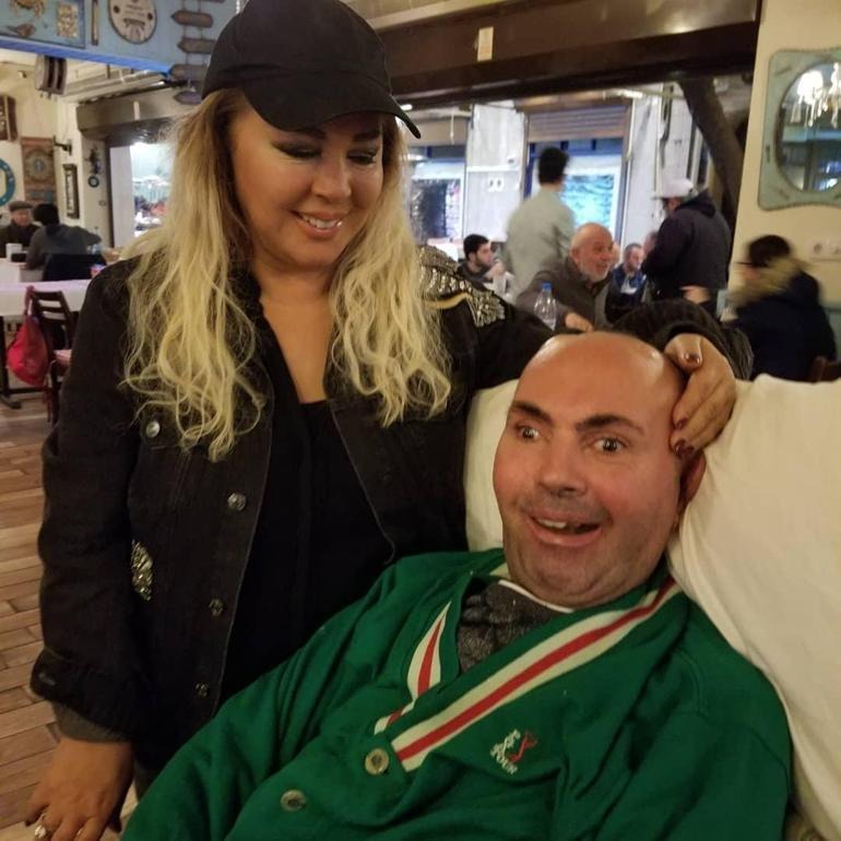 Safiye Soyman'ın Oğlu Öldü! Yakın Dostu Seda Sayan Cenazeye Neden Katılmıyor?