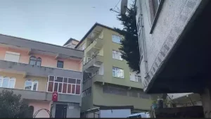 18 Aralık 2023’te Şişli’de yaşadığı evin banyosunda kendi başına doğum