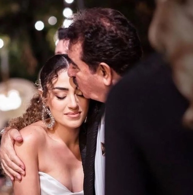 Sahnede Ağladı, Helallik İstedi! İbrahim Tatlıses'in Hastalığı Ne, Ne Ameliyatı Olacak? İbrahim Tatlıses'in Sağlık Durumu Nasıl?