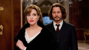 Başrollerini Johnny Depp ve Angelina Jolie’nin paylaştığı “Turist” filmi, 8