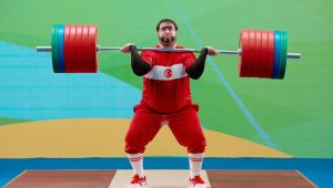 Recep İvedik 5, Şoför İsmet’in ani ölümüyle hareketlenir. Recep, İsmet’in