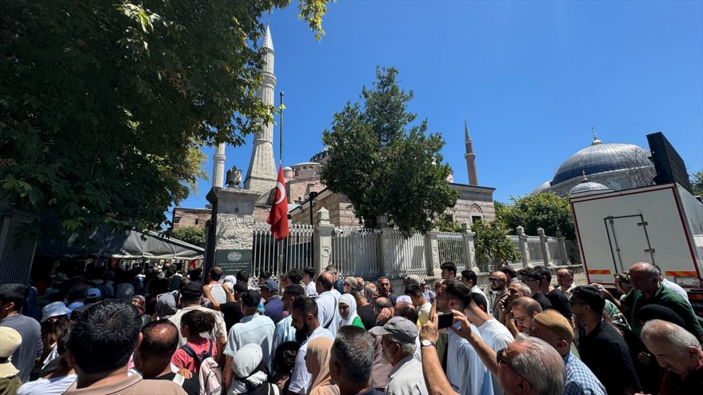 Ayasofya’da Haniye İçin Gıyabi Cenaze Namazı