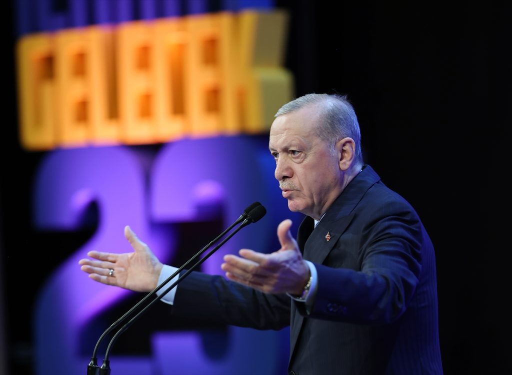 AK Parti Kısa Sürede Milyonların Umudu Oldu