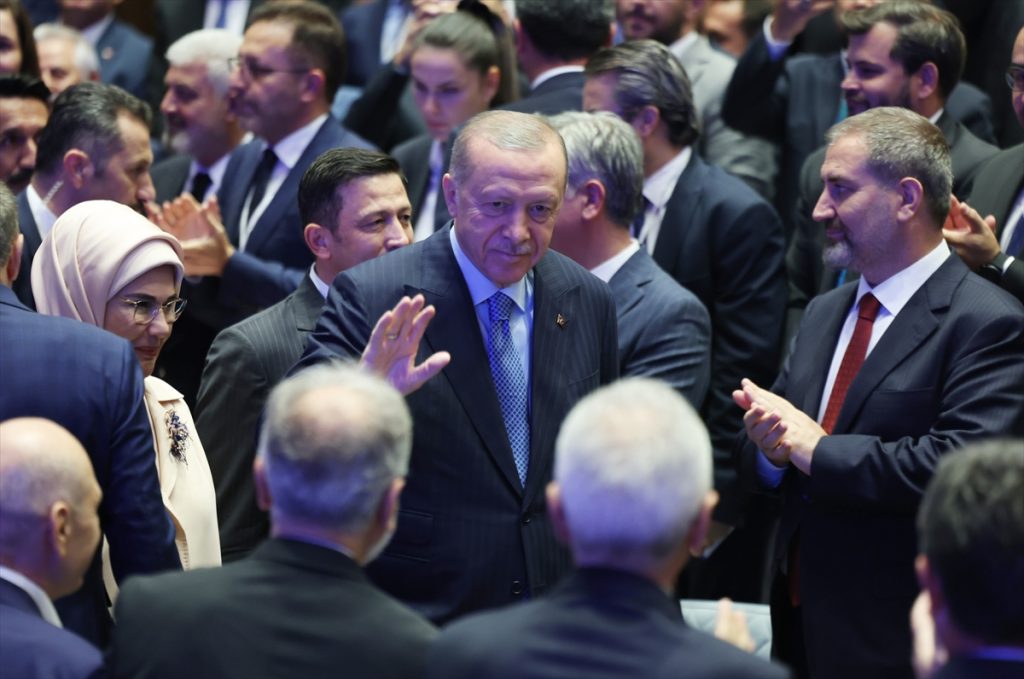 AK Parti Kısa Sürede Milyonların Umudu Oldu