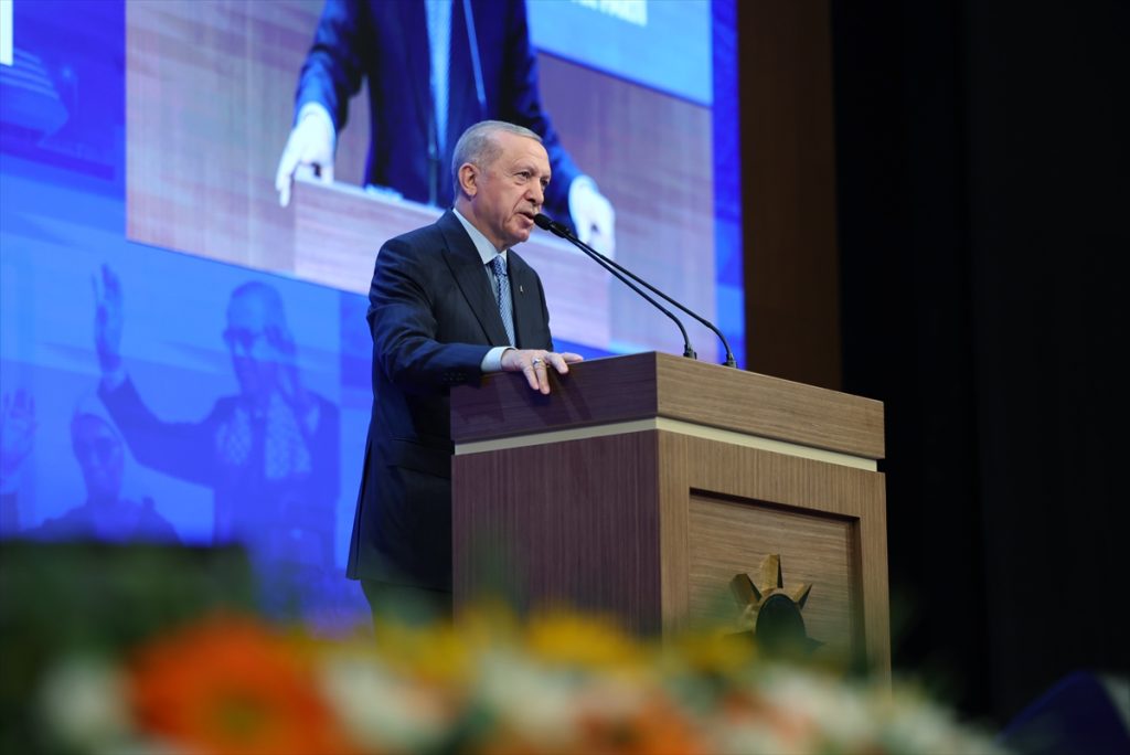 AK Parti Kısa Sürede Milyonların Umudu Oldu
