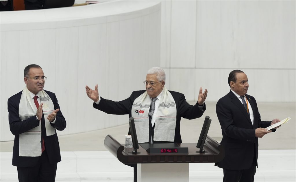 Abbas'ın TBMM'deki Konuşması Arap Basınında Geniş Yer Buldu