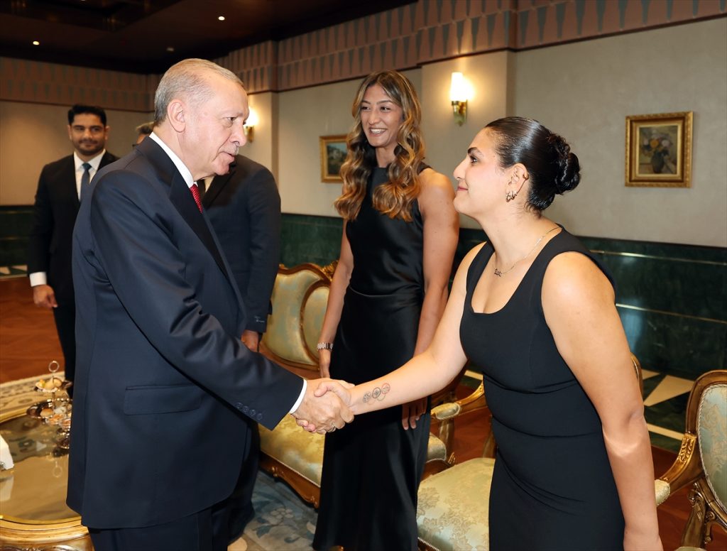 Cumhurbaşkanı Erdoğan Sporcuları Kabul Etti