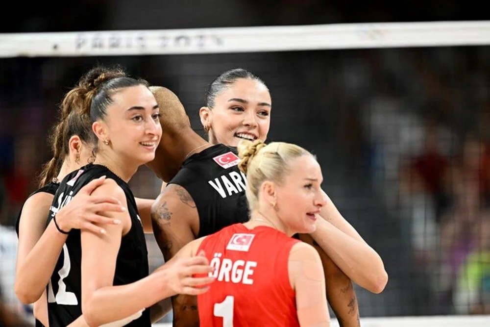 2024 Filenin Sultanları Çeyrek Final: Türkiye-Çin Voleybol Çeyrek Final CANLI Ne Zaman, Bugün mü, Saat Kaçta, Hangi Kanalda?