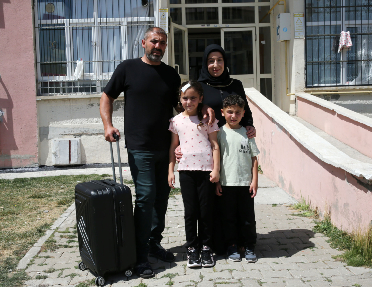 Cumhurbaşkanından Yardım İsteyen Ada Tedavi İçin İstanbul'a Götürüldü