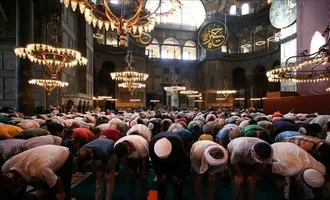Cuma Namazı Nasıl Kılınır, Kaç Rekat, Farz mı Sünnet mi? Adım Adım Cuma Namazı Kılınışı