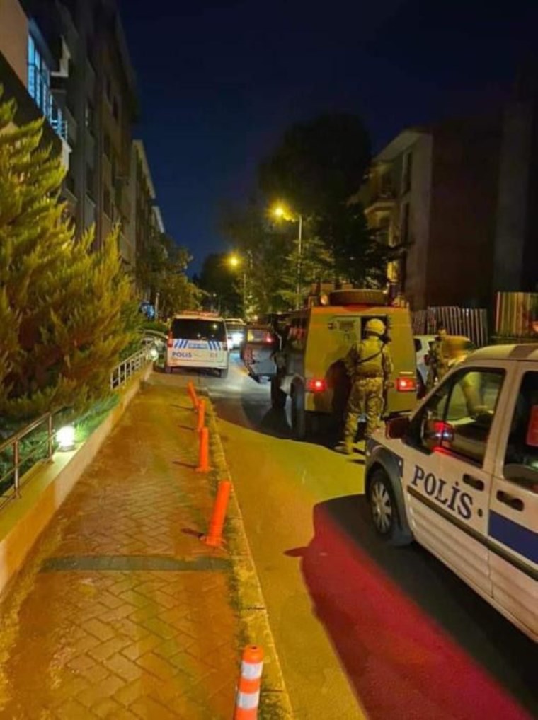 Abdüllatif Şener'in Oğlu Anneannesini Rehin Alıp Öldürdü! Komşular Olay Anını Anlattı