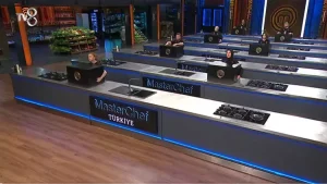   MasterChef’te Türkiye’de dün akşam eleme heyecanı yaşandı. Tv8 25