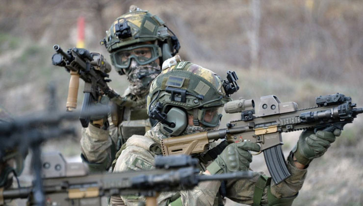 Irak’ın kuzeyinde Mehmetçik, teröristleri tek tek inlerinde vurmaya devam ediyor…