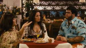 Sinemaseverlerin gönlünde taht kuran ve televizyon ekranlarında da büyük ilgi