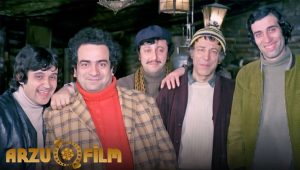 Yeşilçam’ın unutulmaz eserlerinden biri olan Mavi Boncuk filmi, 1974 yılında