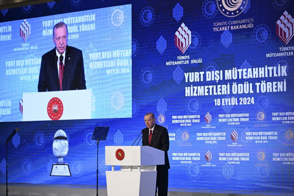Erdoğan: Anayasa'nın İlk 4 Maddesiyle İlgili Bir Tartışma Yok