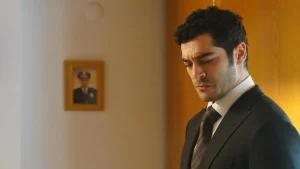   ATV‘nin Bir Gece Masalı dizisinin başrol oyuncuları Burak Deniz