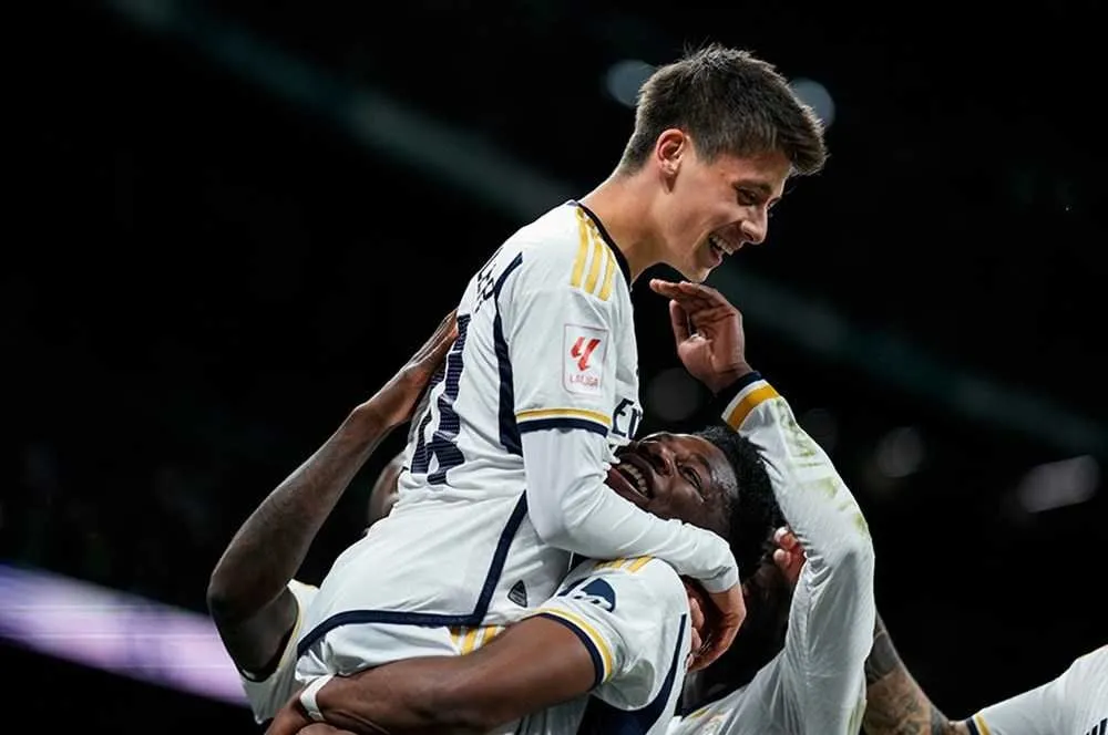 Real Madrid - Real Betis CANLI İZLE Şifresiz S Sports, S Sports Plus, Taraftarium, Taraftarium24, Justin TV yan izleme ekranı