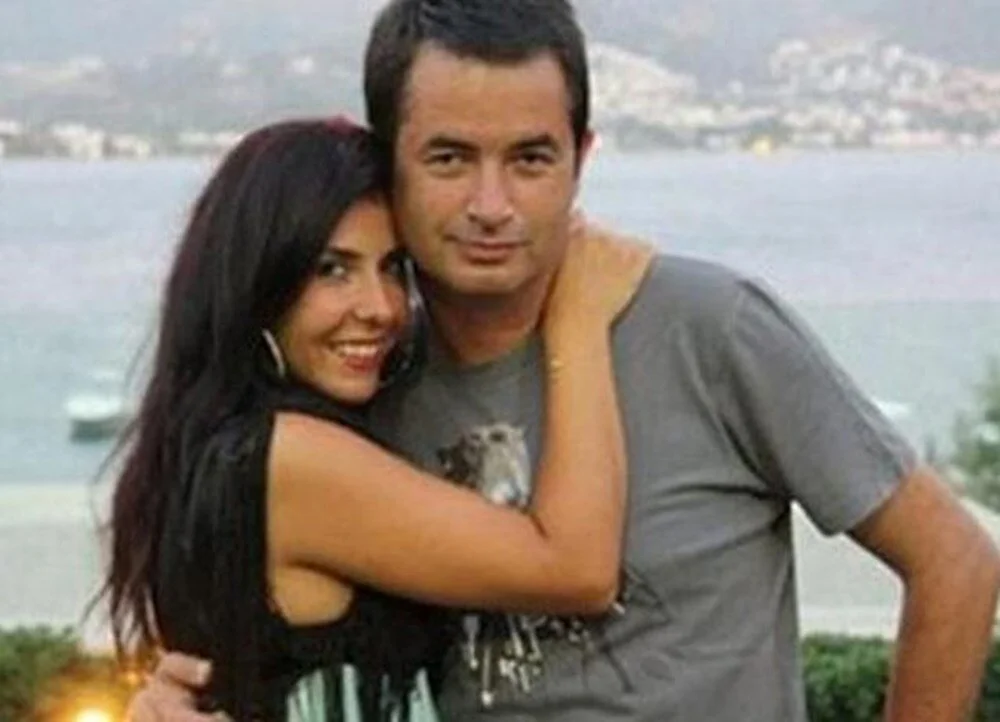 Acun Ilıcalı’nın Eski Eşi Zeynep Yılmaz’dan Yeni Aşk Pozları!