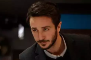 &nbsp; Kimler Geldi Kimler Geçti dizisi, karakterlerinin derinliği ve oyuncu