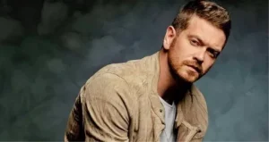 Sandık Kokusu Bora kimdir? Engin Öztürk’ün canlandırdığı karakterin detayları ve