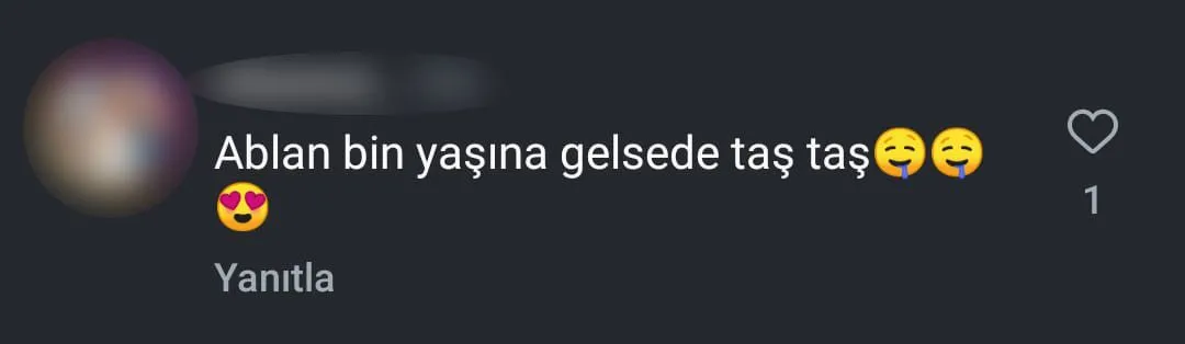 Sıla Türkoğlu Pembe Bikinili Pozlarıyla Gündem Oldu! Hayranlarından Tam Not Aldı