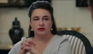 Show TV‘nin yeni sezonda yayınlanacak olan “Siyah Kalp” dizisi, izleyicilerin
