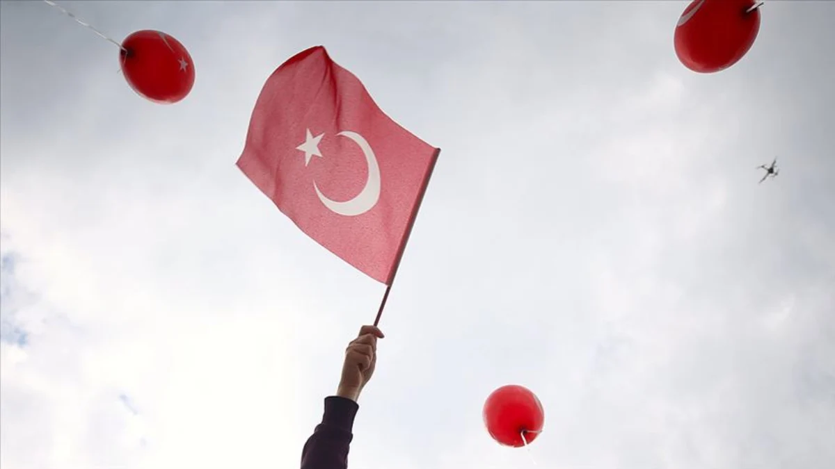 28 Ekim 2024 Okullar Tatil mi, Yarım Gün mü, Tam Gün mü? 29 Ekim Cumhuriyet Bayramı Hangi Güne Denk Geliyor, Kaç Gün Tatil?