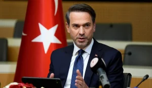 Enerji ve Tabii Kaynaklar Bakanı Alparslan Bayraktar, elektrik ve doğal