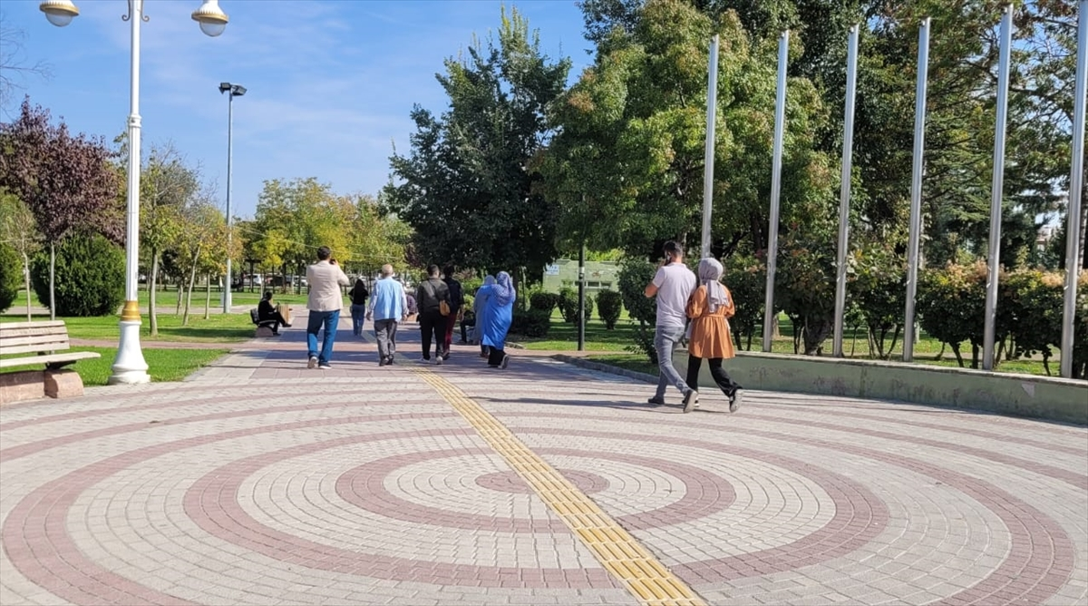 Malatya’nın Kale ilçesinde 5,9 büyüklüğünde deprem oldu. Deprem birçok çevre