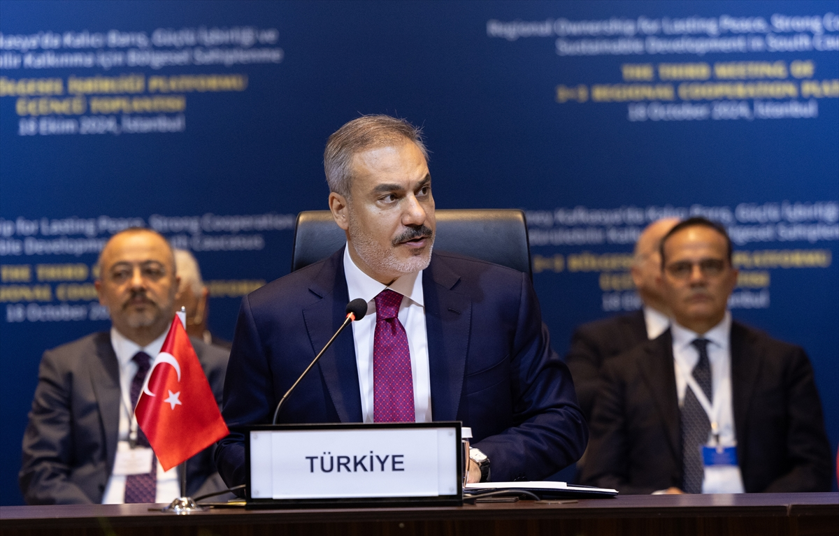Bakan Fidan, Azerbaycan Dışişleri Bakanı Ceyhun Bayramov, Ermenistan Dışişleri Bakanı