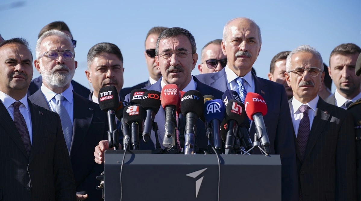 Terörle mücadelede kararlılık mesajı veren Kurtulmuş ve Yılmaz, savunma sanayisinin
