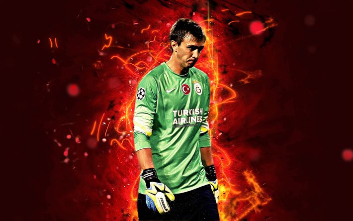 Fernando Muslera Kaç Yaşında, Evli mi, Hangi Ülkenin Vatandaşı? Fernando Muslera Galatasaray'a Ne Zaman Transfer Oldu, Sözleşmesi Ne Zaman Bitiyor?