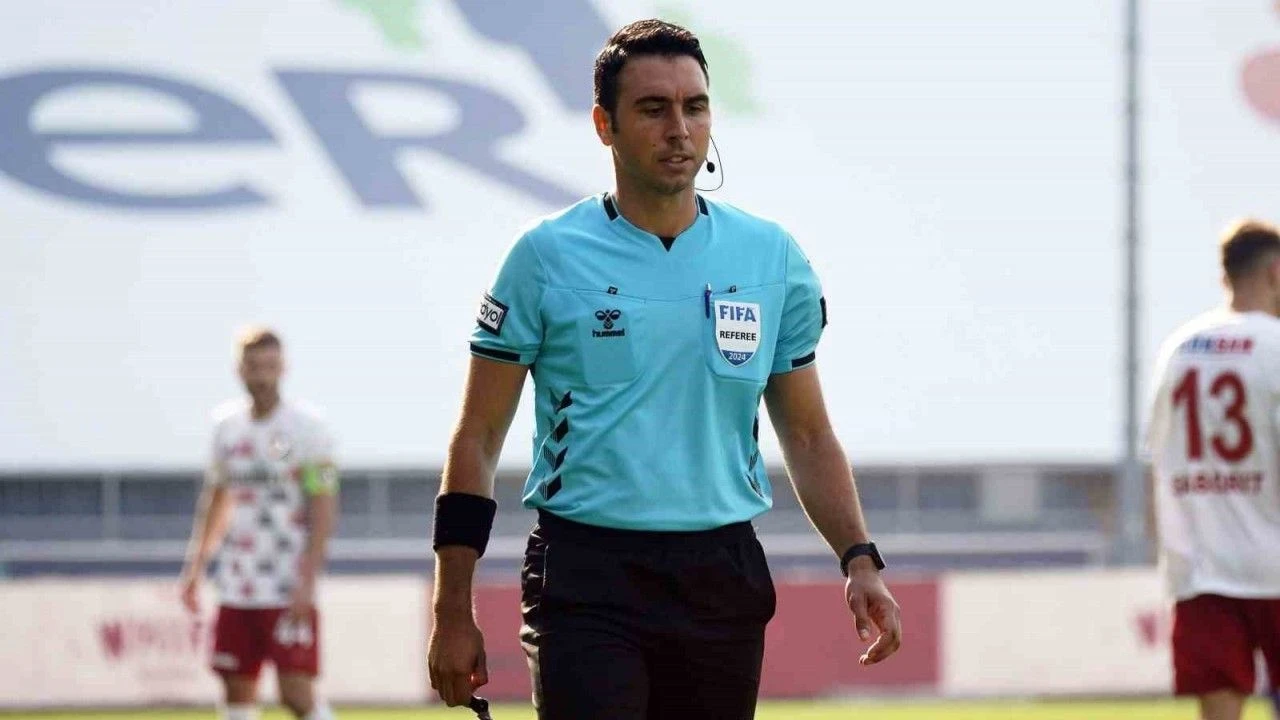 Galatasaray-Beşiktaş Derbisinin Hakemi Arda Kardeşler Kimdir, Kaç Yaşında?