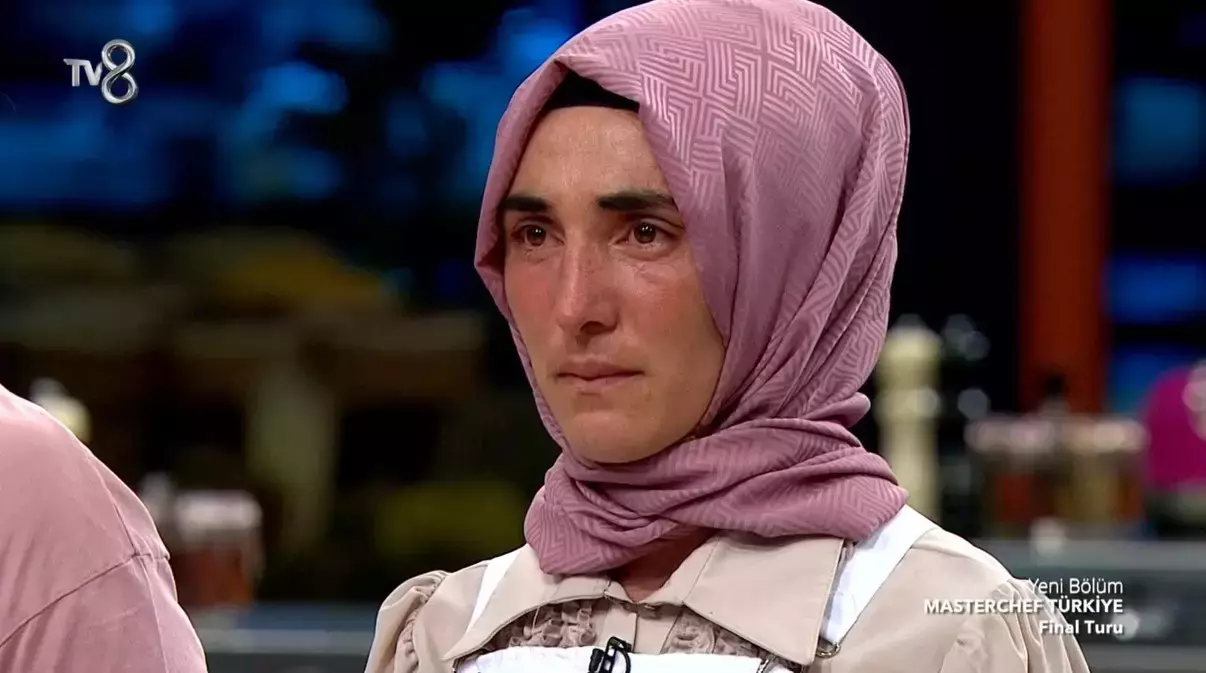 MasterChef Ayşe Ekiz Dün Akşam (6 Ekim) Elendi Mi? MasterChef Türkiye Yarışmacısı Ayşe Ekiz Kimdir, Kaç Yaşında, Nereli?