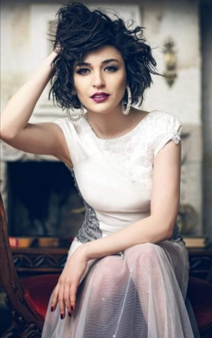 Leyla Dizisi Nur Kimdir, Gerçek Adı Nedir? Gonca Vuslateri Boyu, Kilosu, Kaç Yaşında, Evli mi ve Hangi Dizilerde Oynadı?