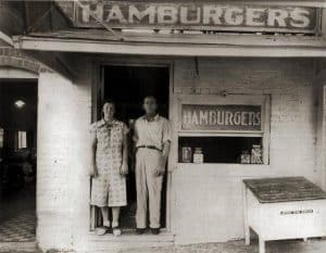 İlk Hamburger Hangi Tarihte Yapıldı? Nasıl Ortaya Çıktı? Türkiye'ye Ne Zaman Geldi?